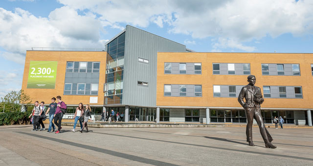Surrey-business-school