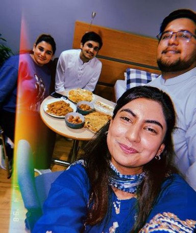 International Students gathering together to enjoy traditional dishes