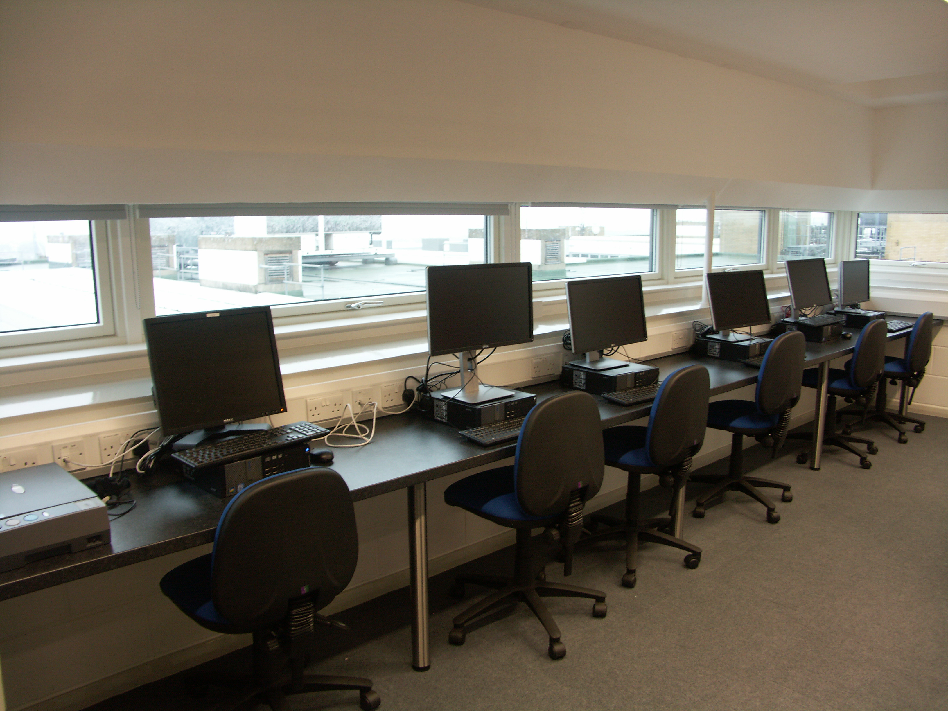 New suite of computers available in the Assistive Technology Centre.