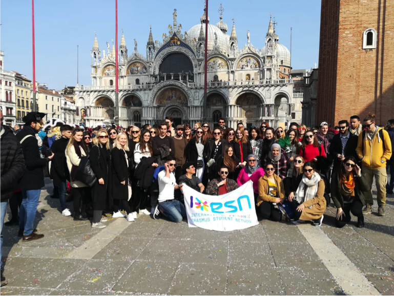 Erasmus group photo in front of Saint Mark’s Basilica