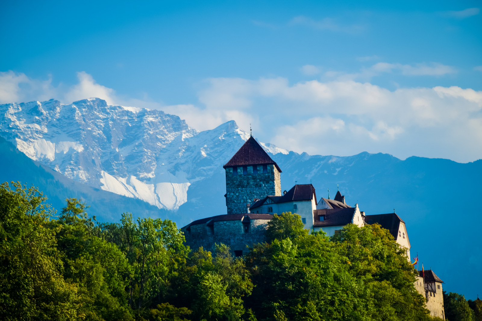 Roadtrip Reflections (9-11): Liechtenstein, Neuschwanstein Castle and ...