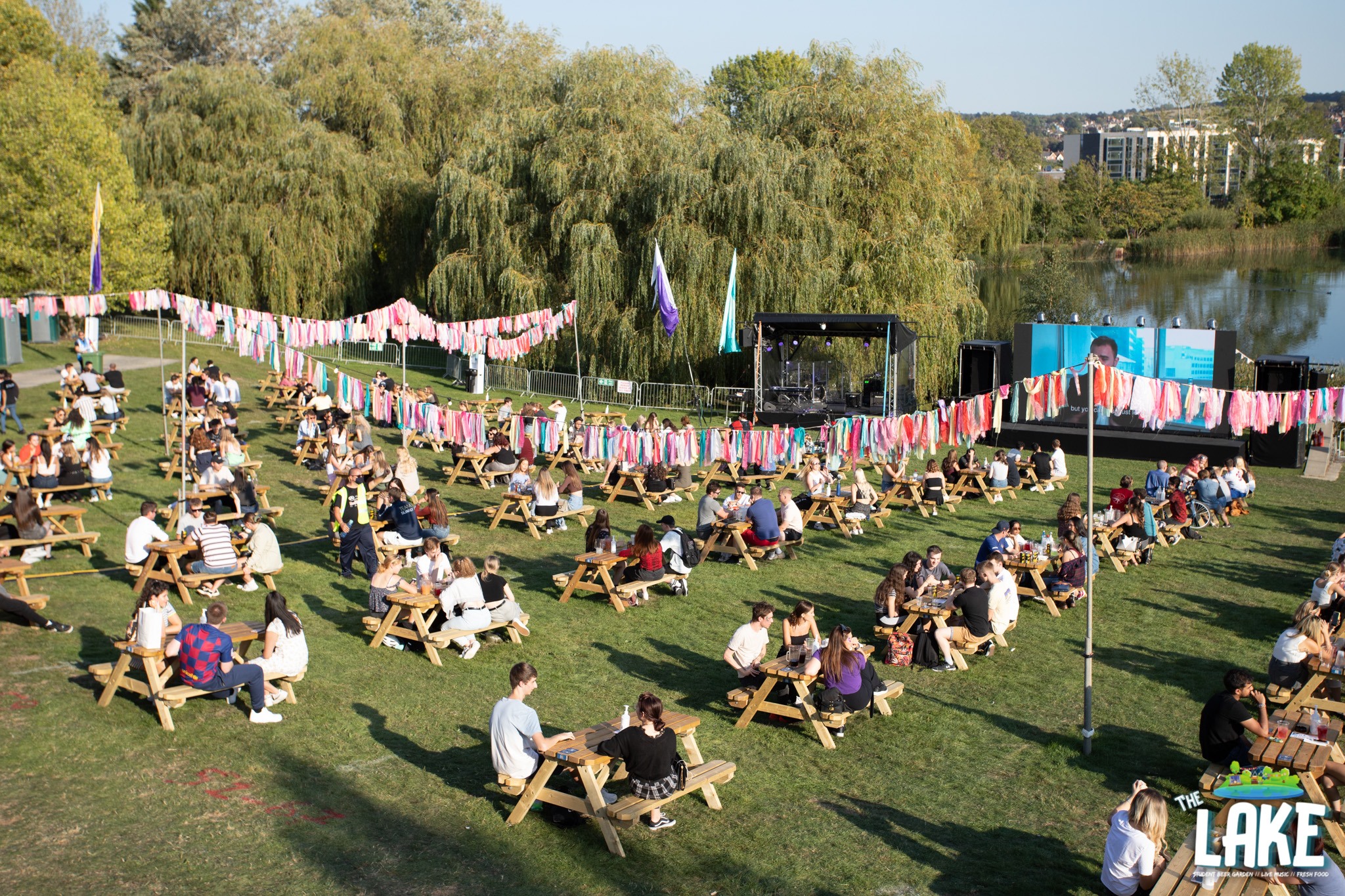 USSU University of Surrey Lake Venue
Outdoor seating and cinema for Freshers week 2020
COVID safe and secure venue and event